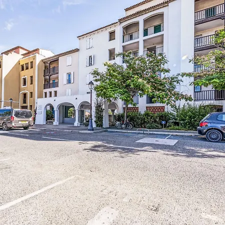 Appartement Les Marines-12 By Interhome